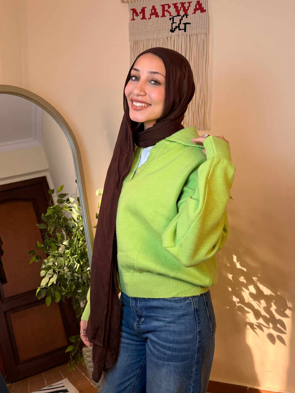 بلوفر بياقة صوف