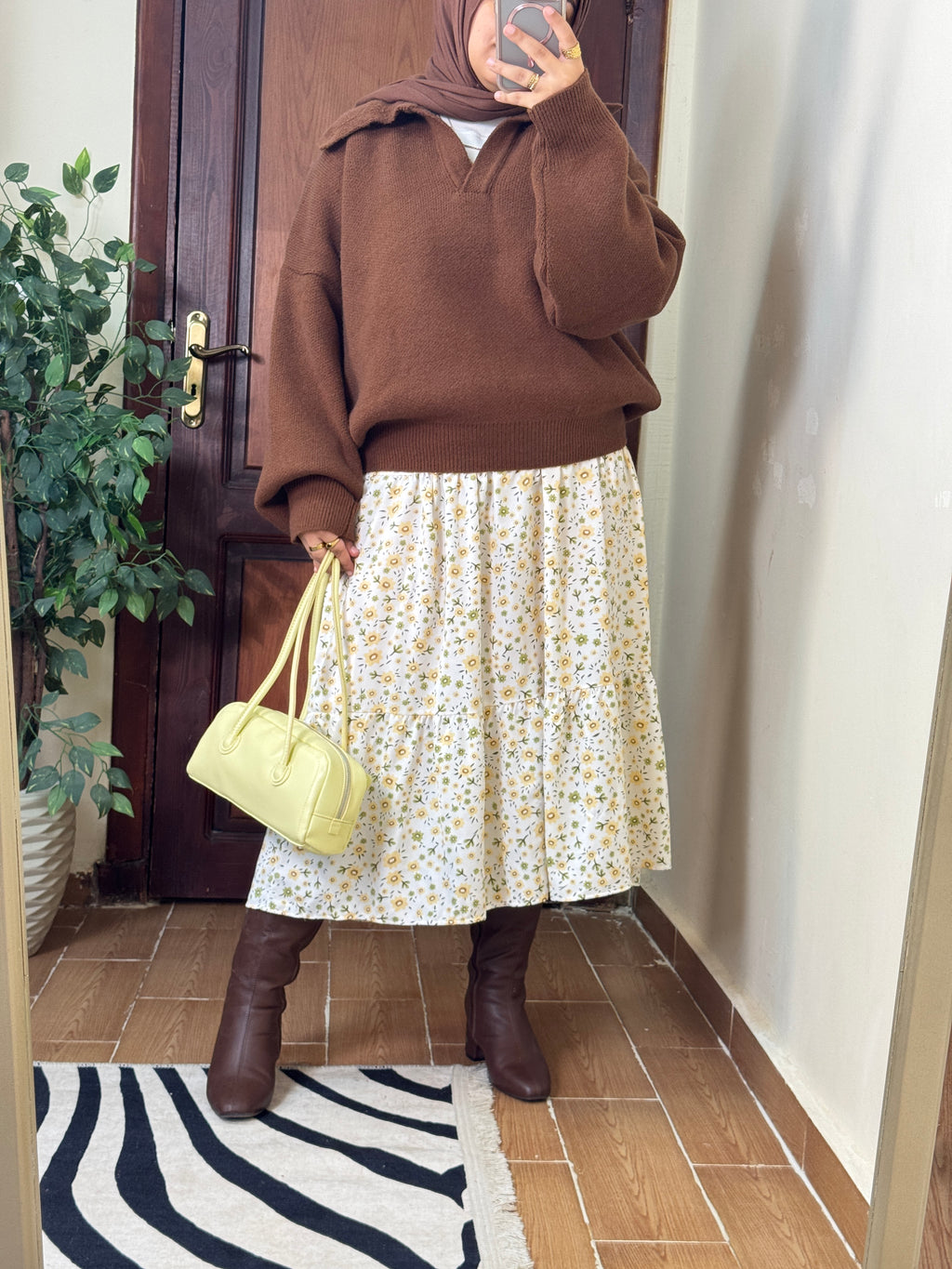 بلوفر بياقة صوف