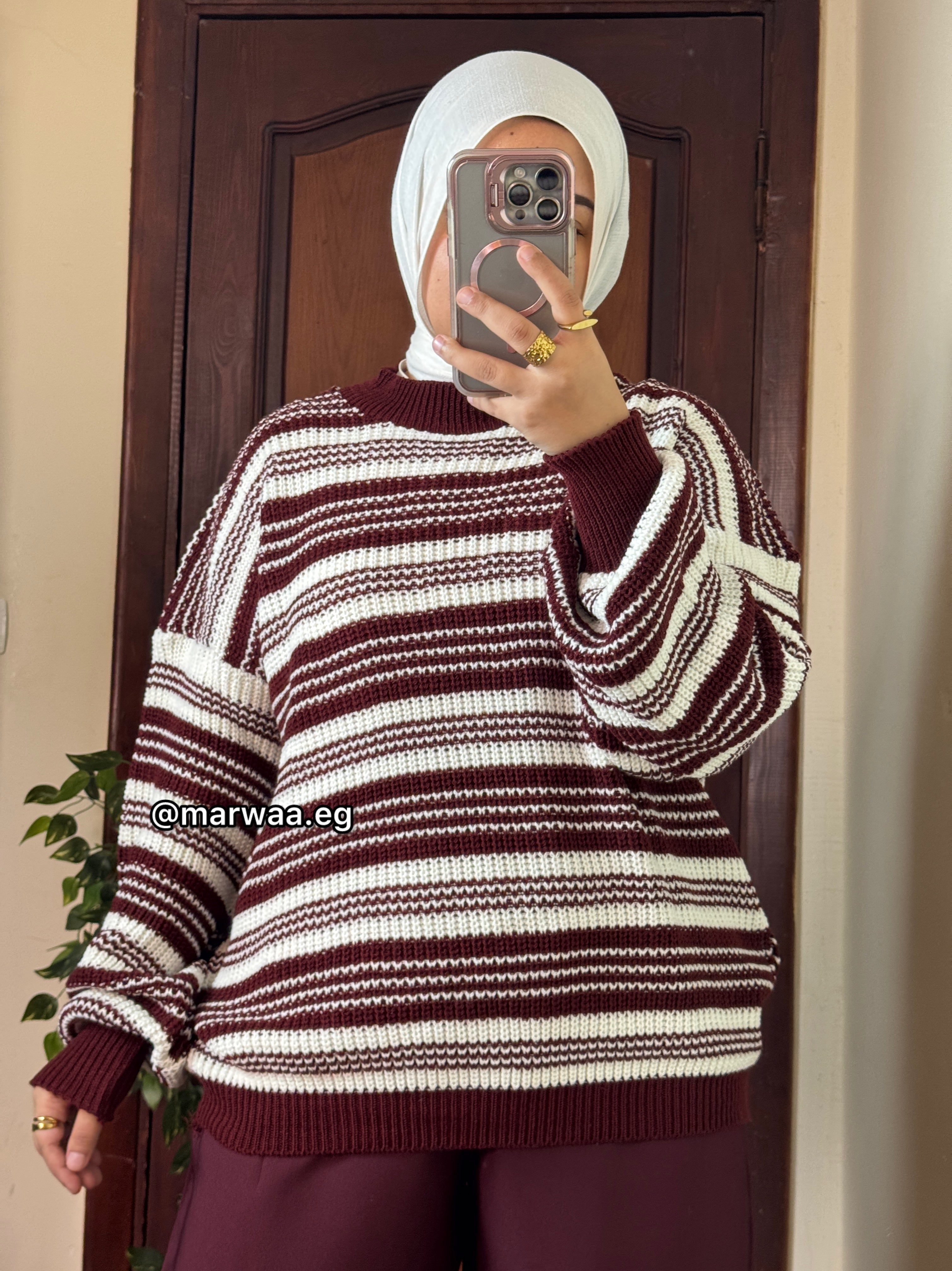 بلوفر مخطط جديد