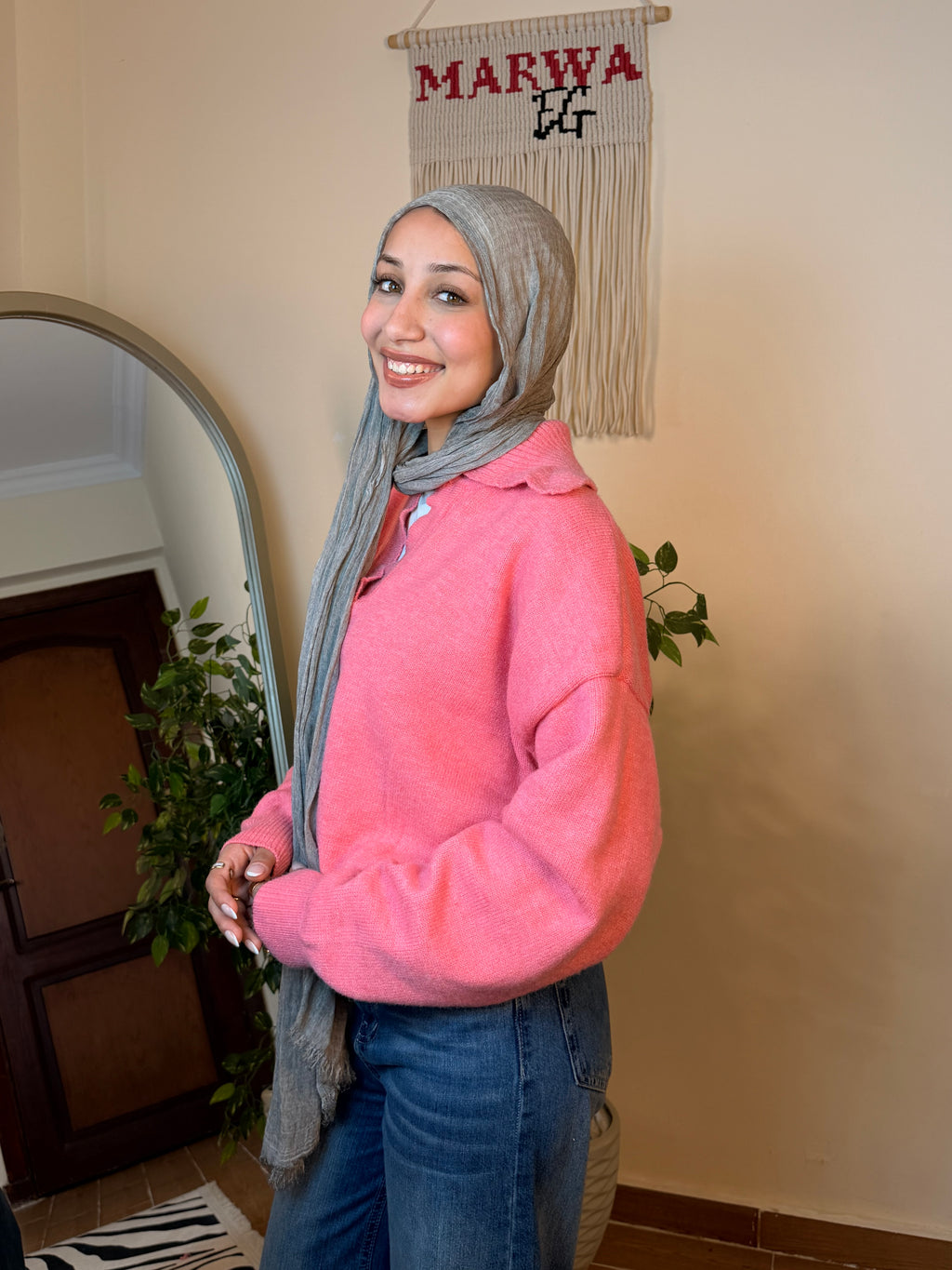 بلوفر بياقة صوف