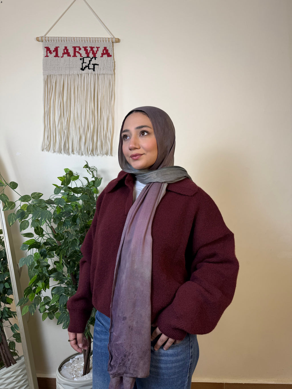 بلوفر بياقة صوف