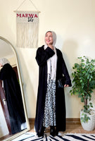 عباية مفتوحة