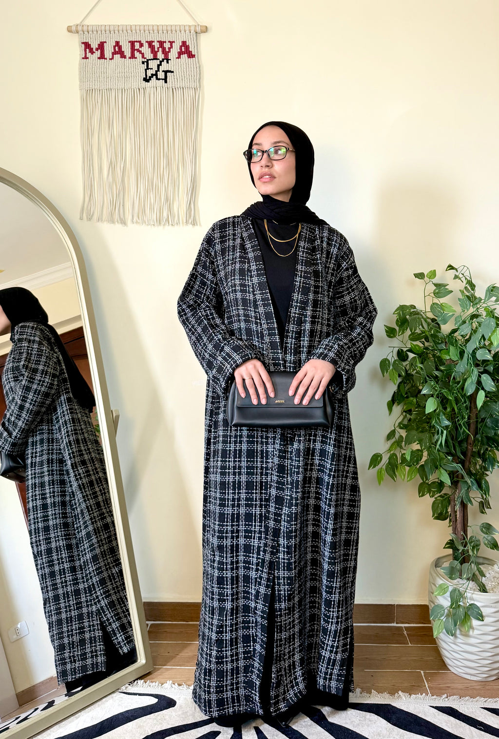 عباية جديدة