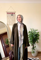 عباية مفتوحة